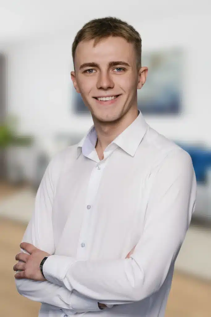 Filip Konstantinow, specjalista ds. sprzedaży nieruchomości w Nestro Nieruchomości we Wrocławiu