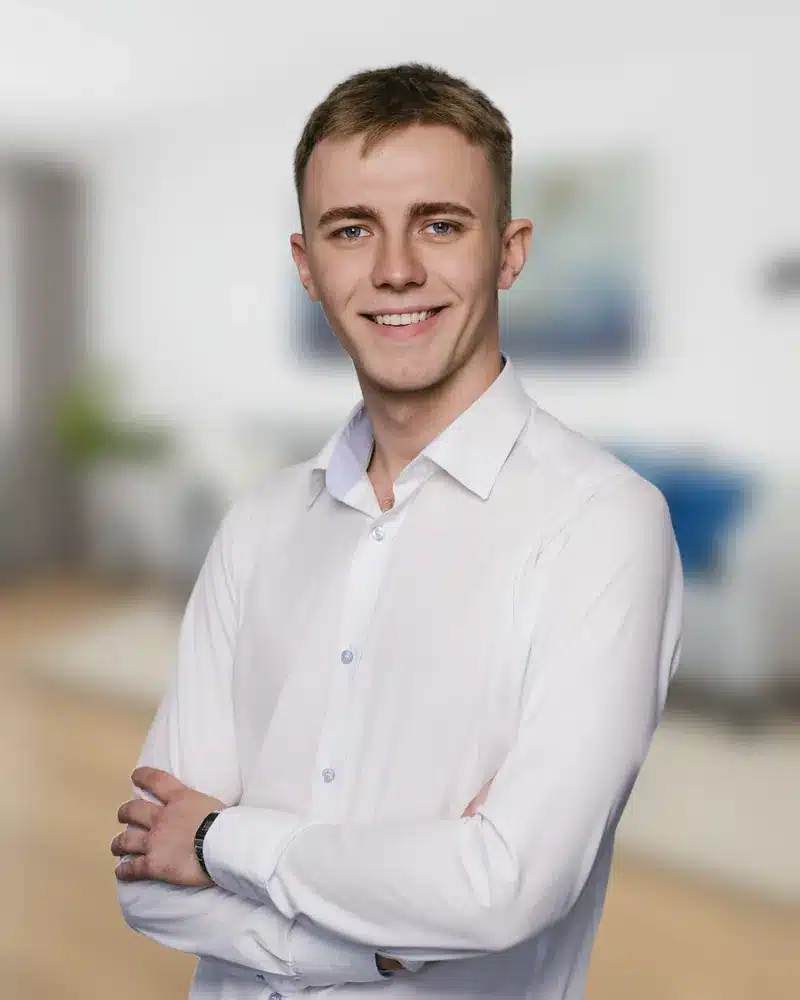 Filip Konstantinow, specjalista ds. sprzedaży nieruchomości w Nestro Nieruchomości