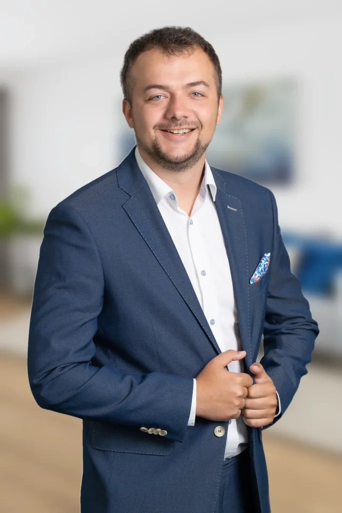 Marek Kaszowski, starszy specjalista ds. sprzedaży nieruchomości w Nestro Nieruchomości we Wrocławiu